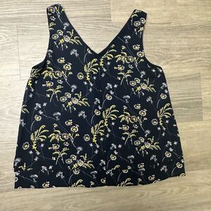 Loft Floral top size XS